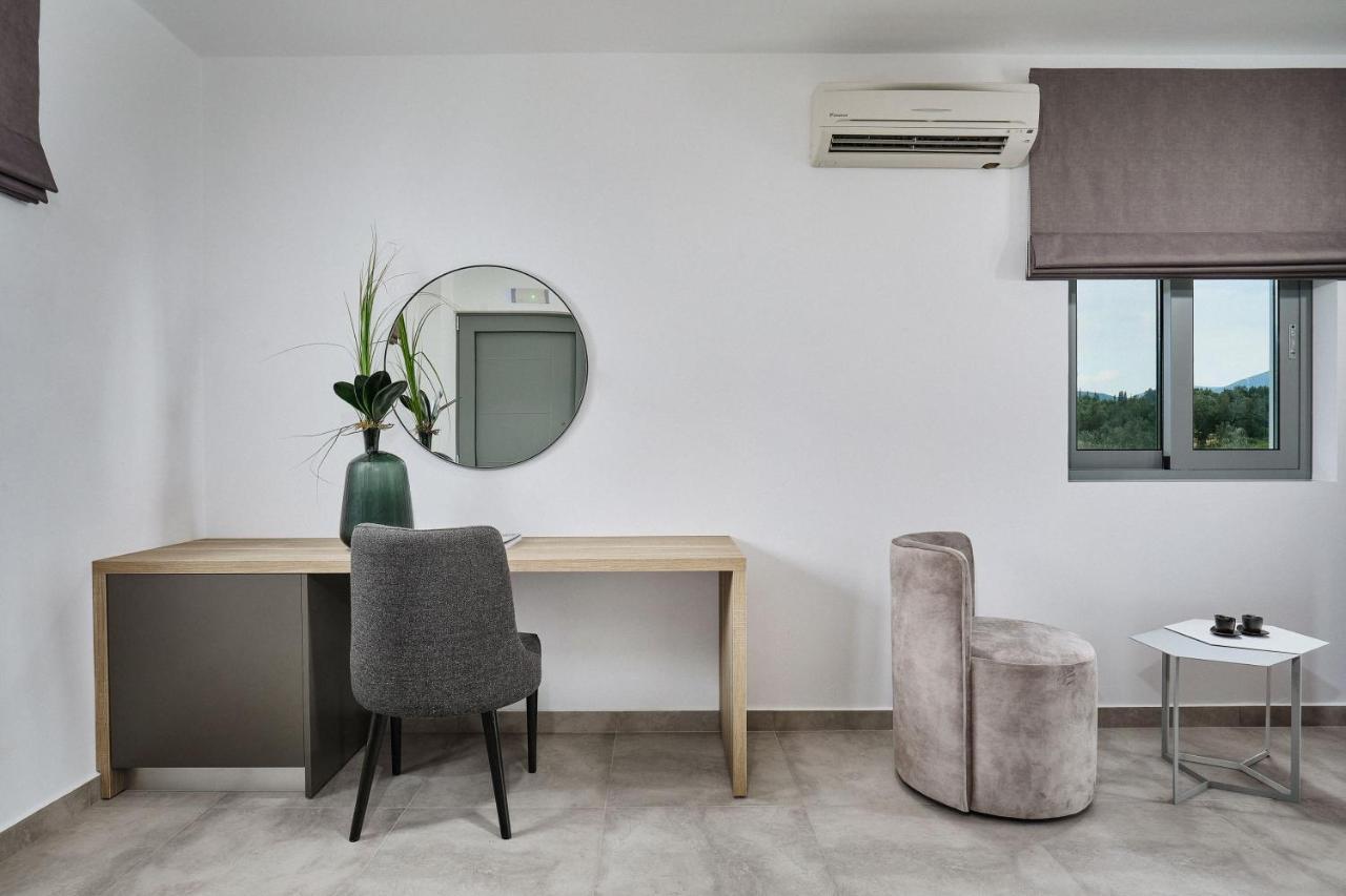 Quattro Suites Monemvasia Ngoại thất bức ảnh