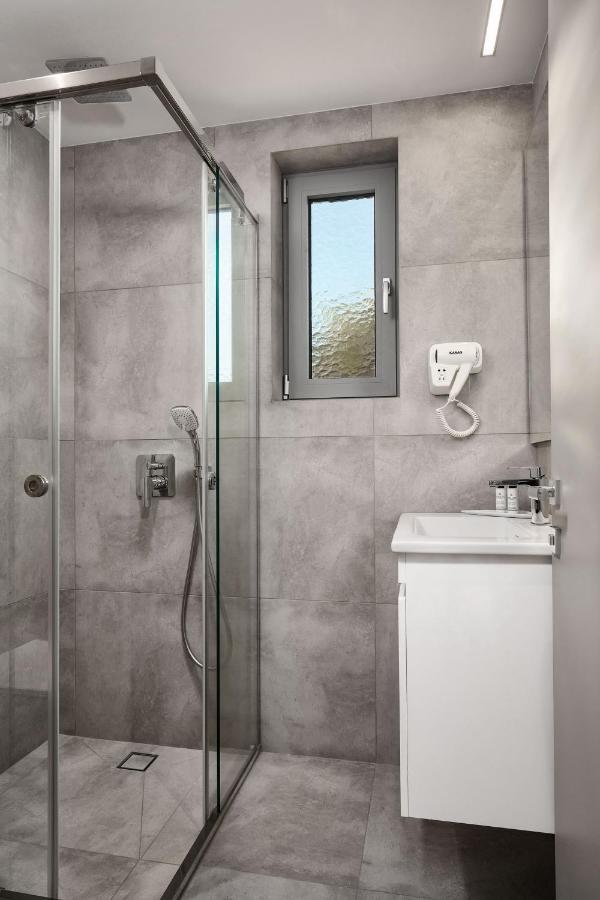 Quattro Suites Monemvasia Ngoại thất bức ảnh