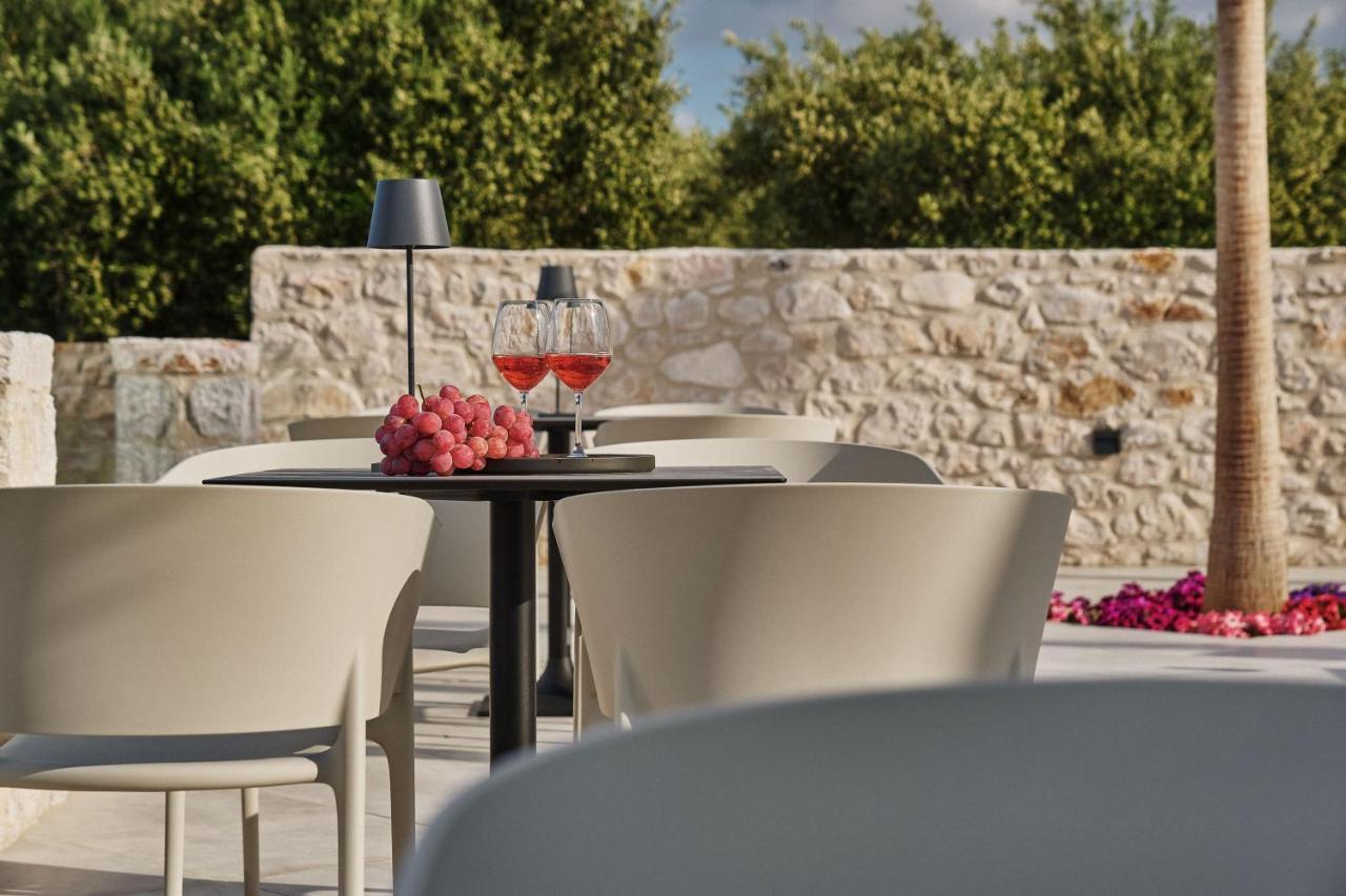 Quattro Suites Monemvasia Ngoại thất bức ảnh